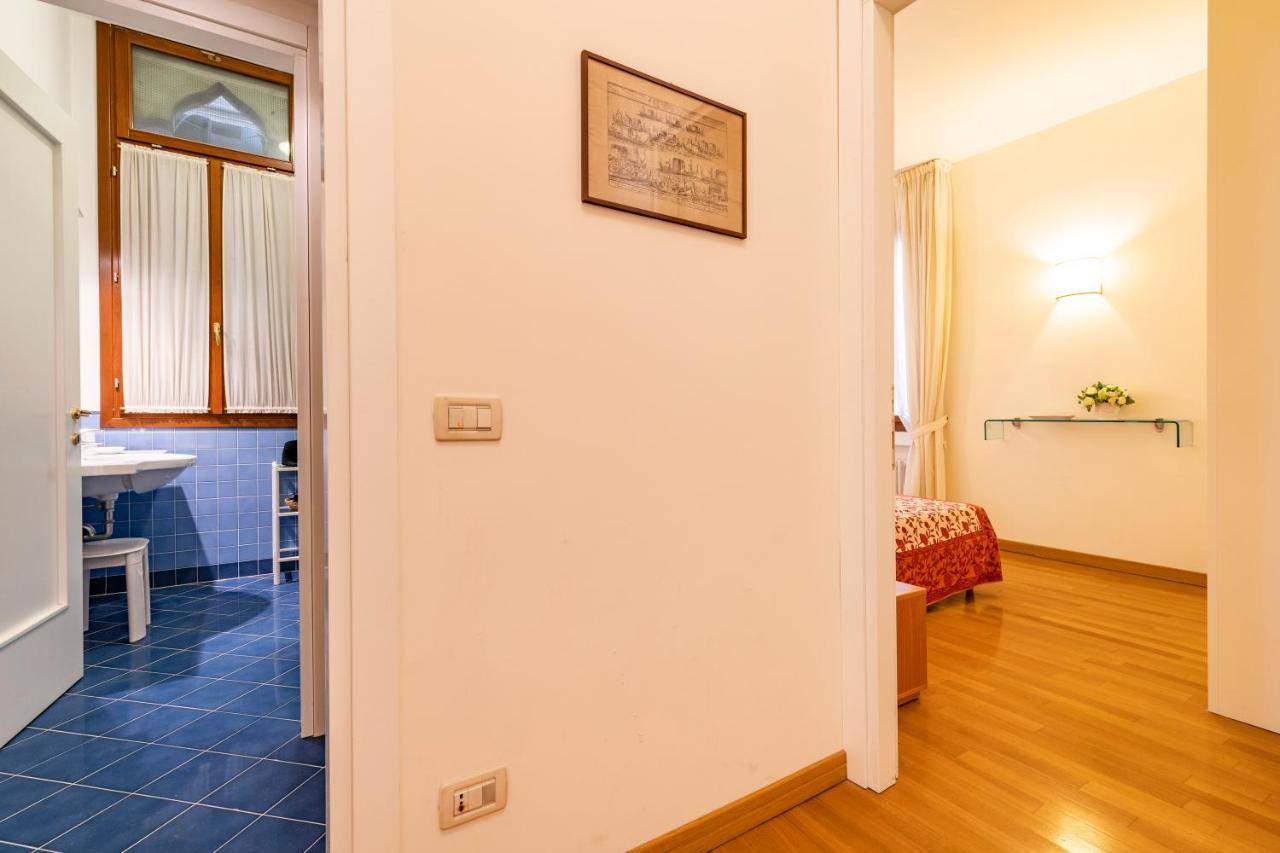 Ca Jole San Marco Apartment M02704210223 Venice Exterior photo
